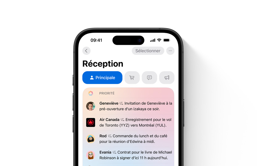 Boîte de réception de Mail sur iPhone affichant en tête de liste les courriels importants, mis en surbrillance en différentes couleurs