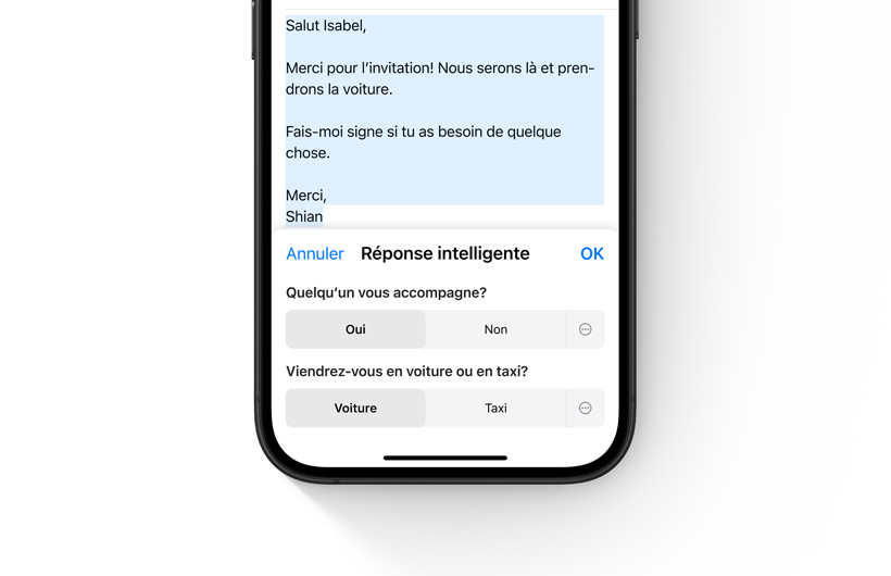 Un iPhone affichant les options de réponse intelligente de l’app Mail.