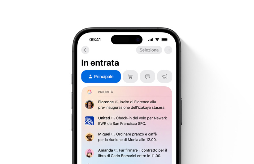 Un iPhone che mostra la posta in entrata nell’app Mail con i messaggi importanti in alto, evidenziati in un colore diverso