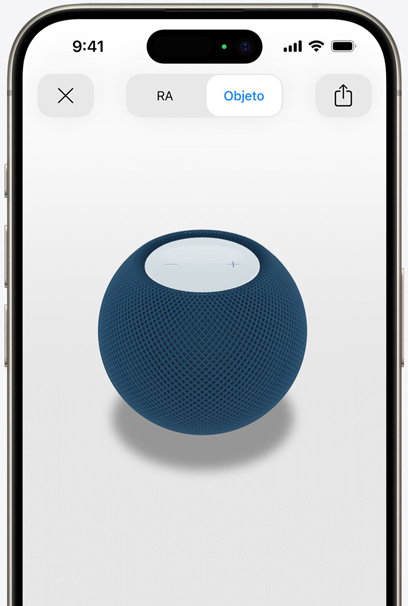 Un HomePod mini azul en la pantalla de un iPhone con realidad aumentada.