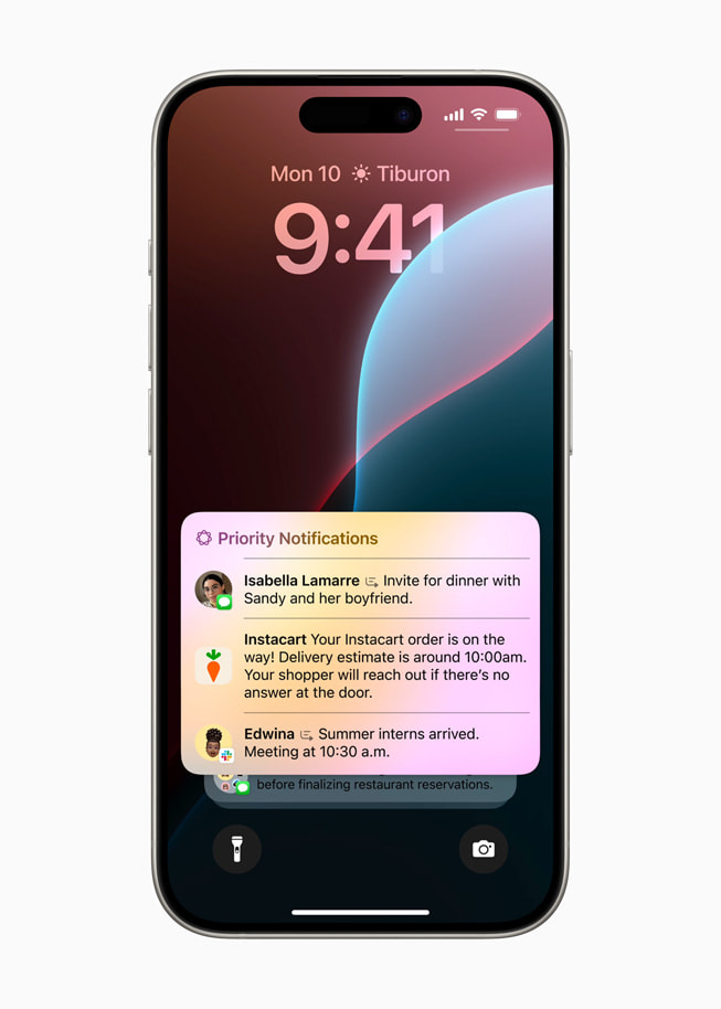 Ważne powiadomienia (Priority Notifications) pokazane na iPhonie 15 Pro.