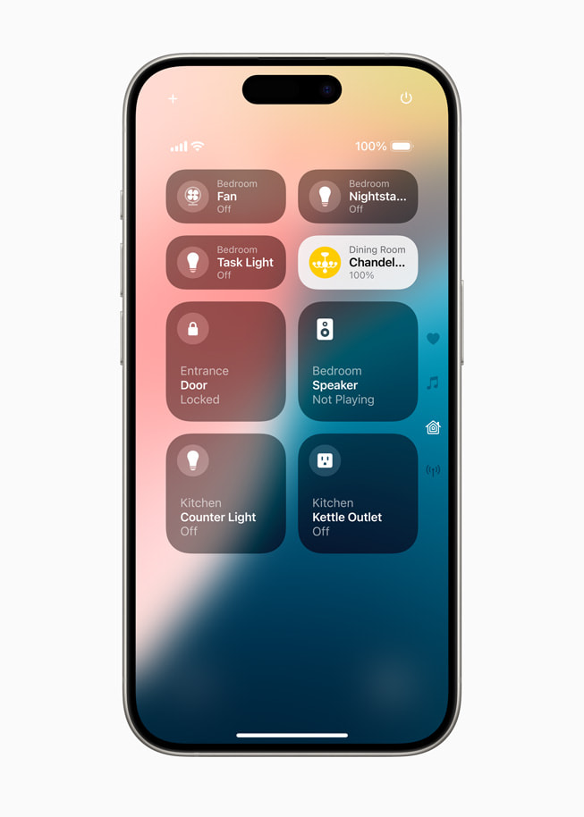 Controles de la app Casa en un iPhone 15 Pro.