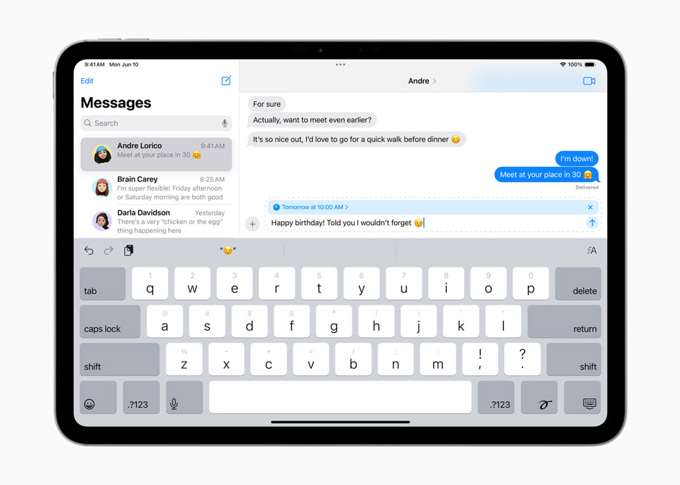 在 iPad Pro 展示「訊息」app 上預先安排翌日傳送生日短訊。
