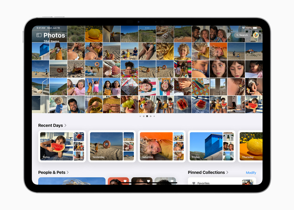 iPad Pro mit Miniaturansicht von Fotos sowie Sammlungen mit den Bezeichnungen „Recent Days“, „People & Pets“ und „Pinned Collections“.