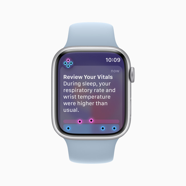 Die Vitals App auf der Apple Watch Series 9 fordert eine Person auf, die über Nacht gemessenen Vitalwerte zu überprüfen.